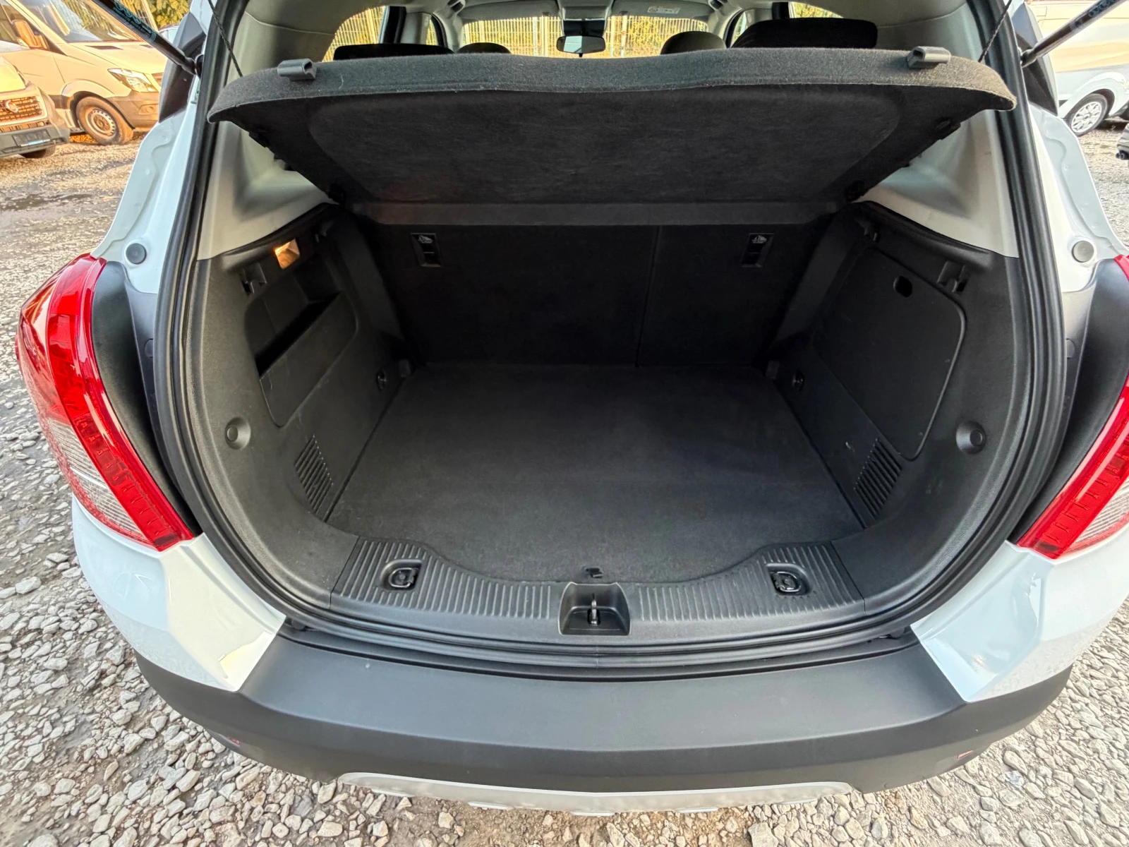Opel Mokka 1.6CDTI* TOP* EVRO6, снимка 7 - Автомобили и джипове - 55342980