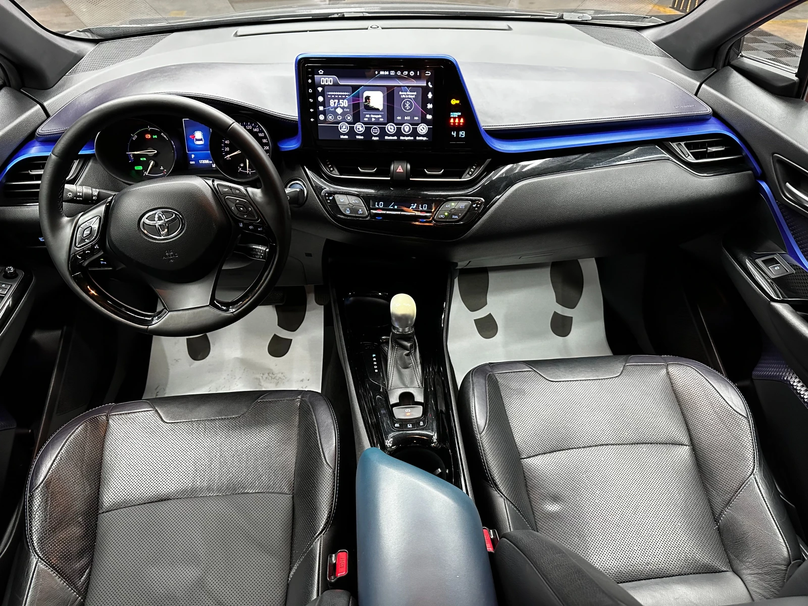 Toyota C-HR Hybrid/Кожа/Екстров/ГАРАНЦИЯ, снимка 10 - Автомобили и джипове - 55541606