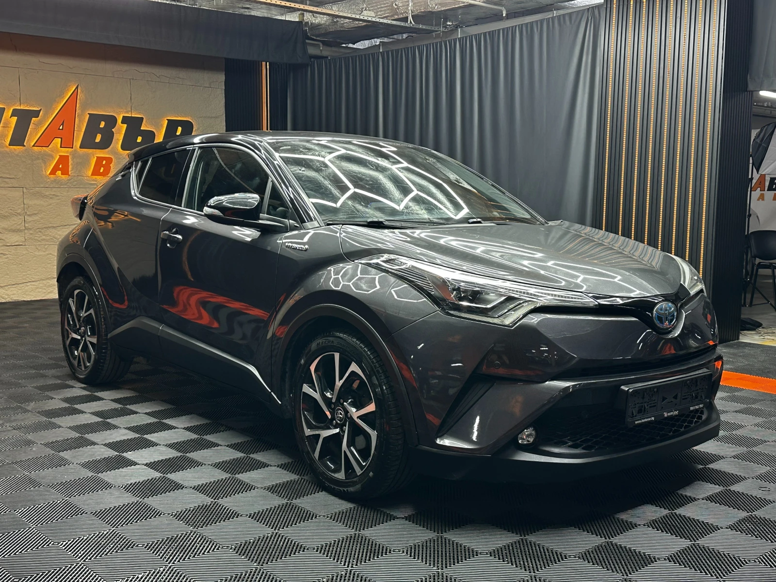 Toyota C-HR Hybrid/Кожа/Екстров/ГАРАНЦИЯ, снимка 3 - Автомобили и джипове - 55541606