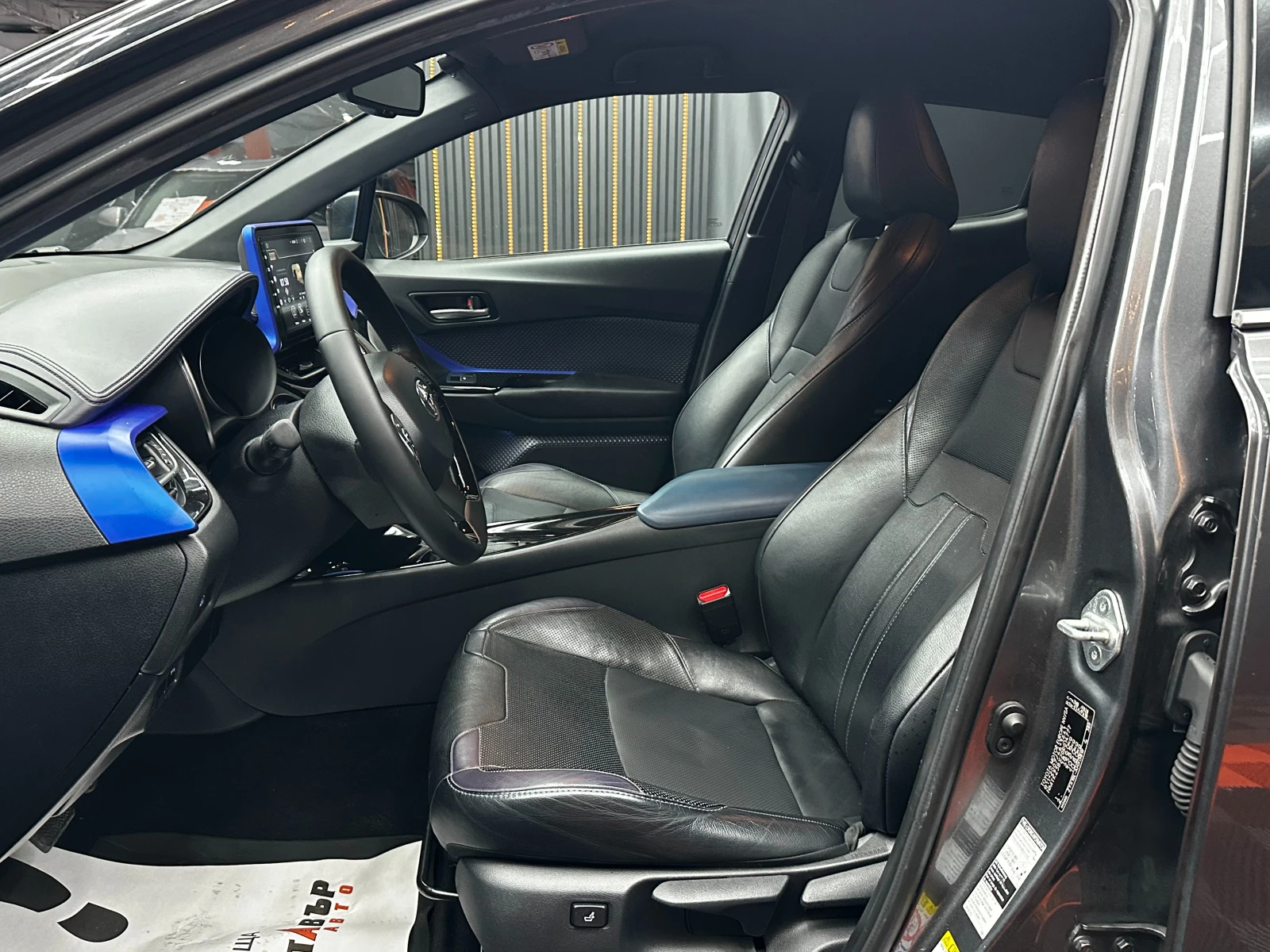 Toyota C-HR Hybrid/Кожа/Екстров/ГАРАНЦИЯ, снимка 7 - Автомобили и джипове - 55541606