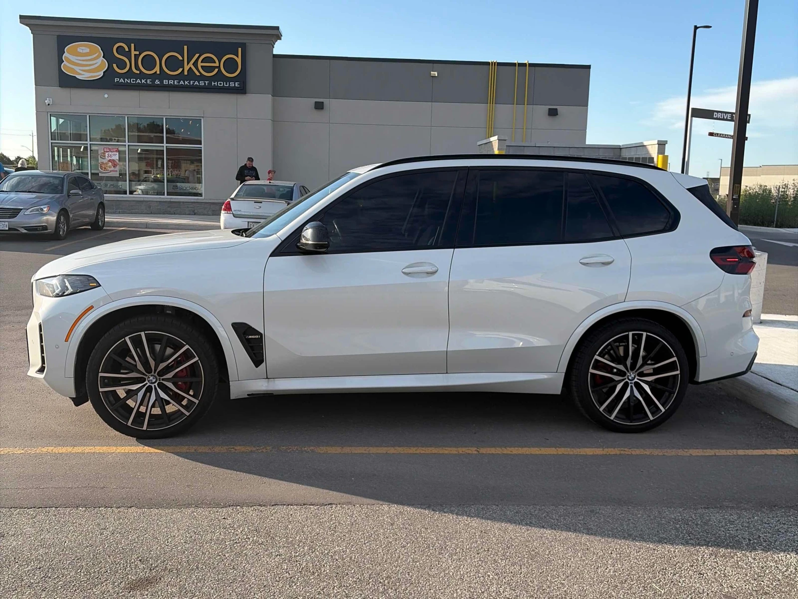 BMW X5 M60i xDrive| HAR/KAR| HUD| 360| 2 КЛЮЧА| | , снимка 11 - Автомобили и джипове - 55990407