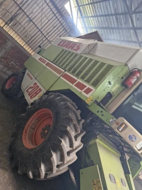 Комбайн Claas Dominator 208, снимка 7