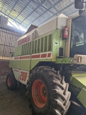 Комбайн Claas Dominator 208, снимка 3