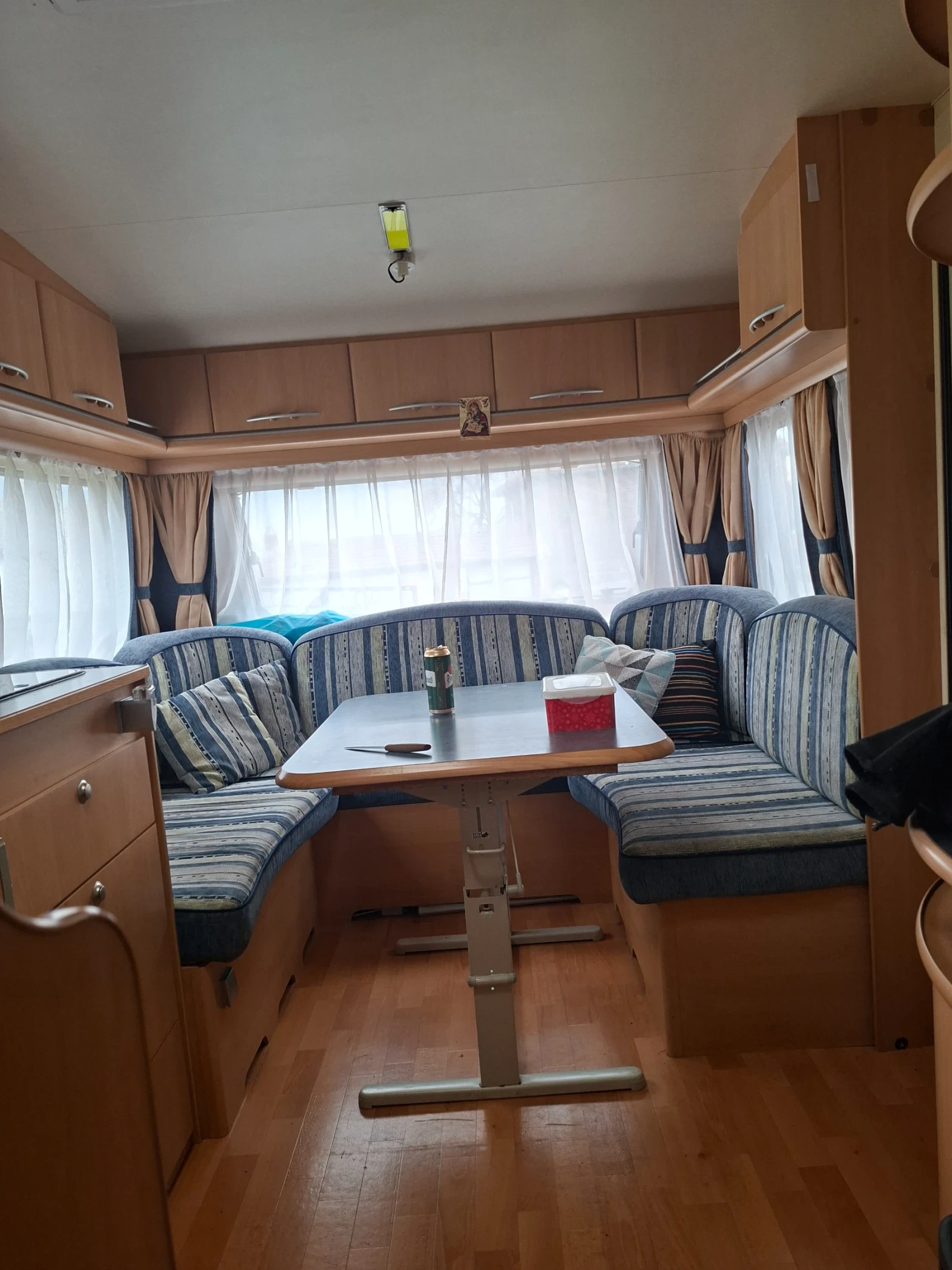 Каравана Adria Altea512, снимка 2 - Каравани и кемпери - 56246791