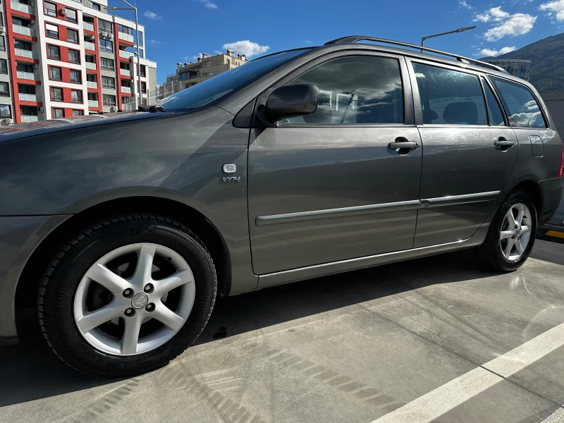 Toyota Corolla 1.4 Vvti, снимка 9 - Автомобили и джипове - 47496165