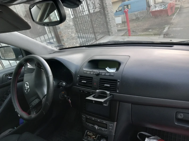 Toyota Avensis, снимка 3 - Автомобили и джипове - 48559727