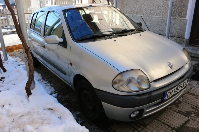 Renault Clio, снимка 2 - Автомобили и джипове - 48727251