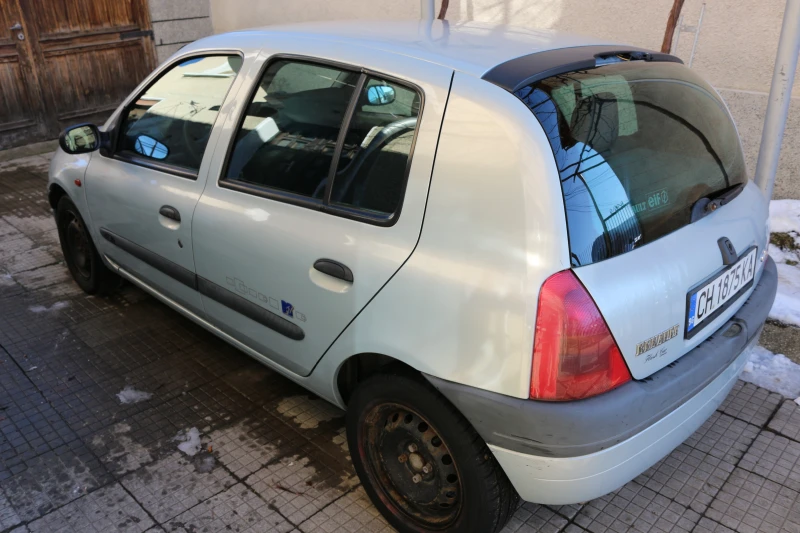 Renault Clio, снимка 1 - Автомобили и джипове - 48727251