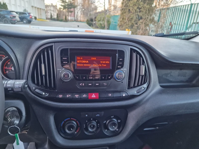 Fiat Doblo 1.4 T-jet NATURAL POWER ФАБРИЧЕН МЕТАН EURO6D, снимка 11 - Автомобили и джипове - 49015136