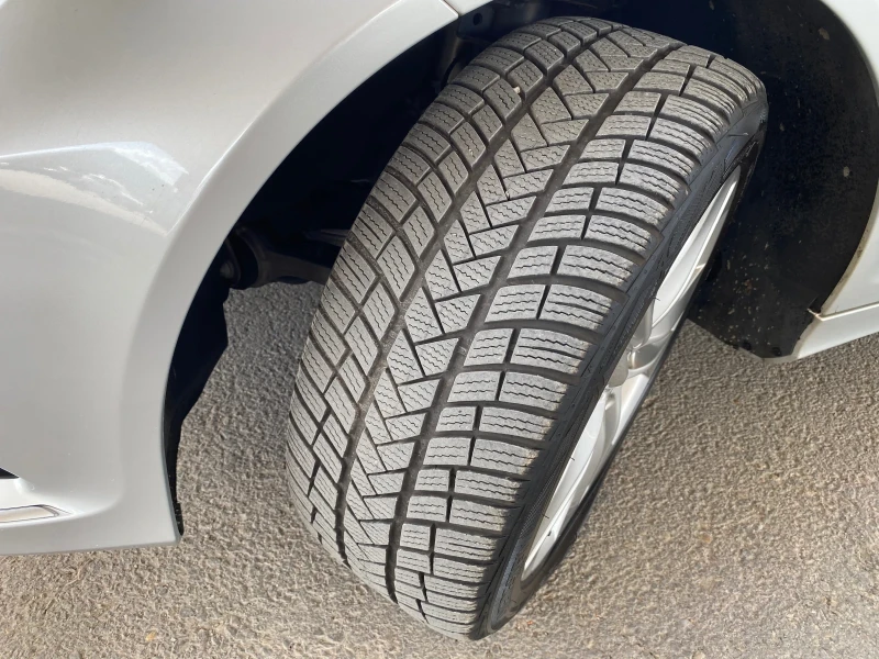 Mercedes-Benz C 200 AMG Facelift, снимка 17 - Автомобили и джипове - 50034907