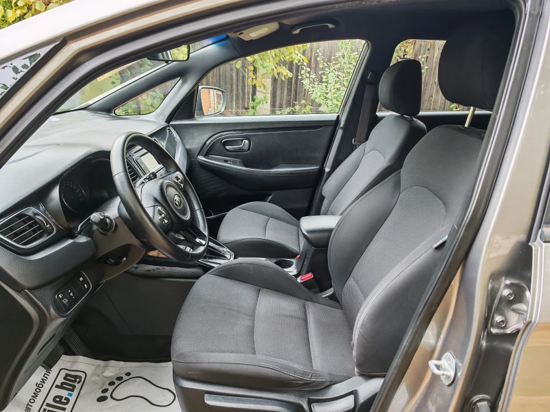 Kia Carens 1.7CRDI-АВТОМАТИК, снимка 8 - Автомобили и джипове - 52146328