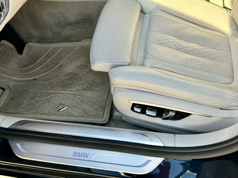 BMW 740 XDrive, снимка 17 - Автомобили и джипове - 52544182