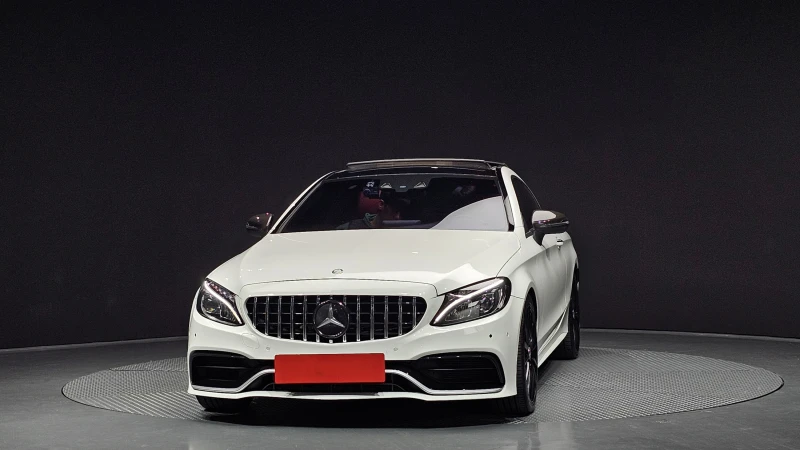 Mercedes-Benz C 220 COUPE/AMG/Пълна сервизна история !!!, снимка 3 - Автомобили и джипове - 53024143