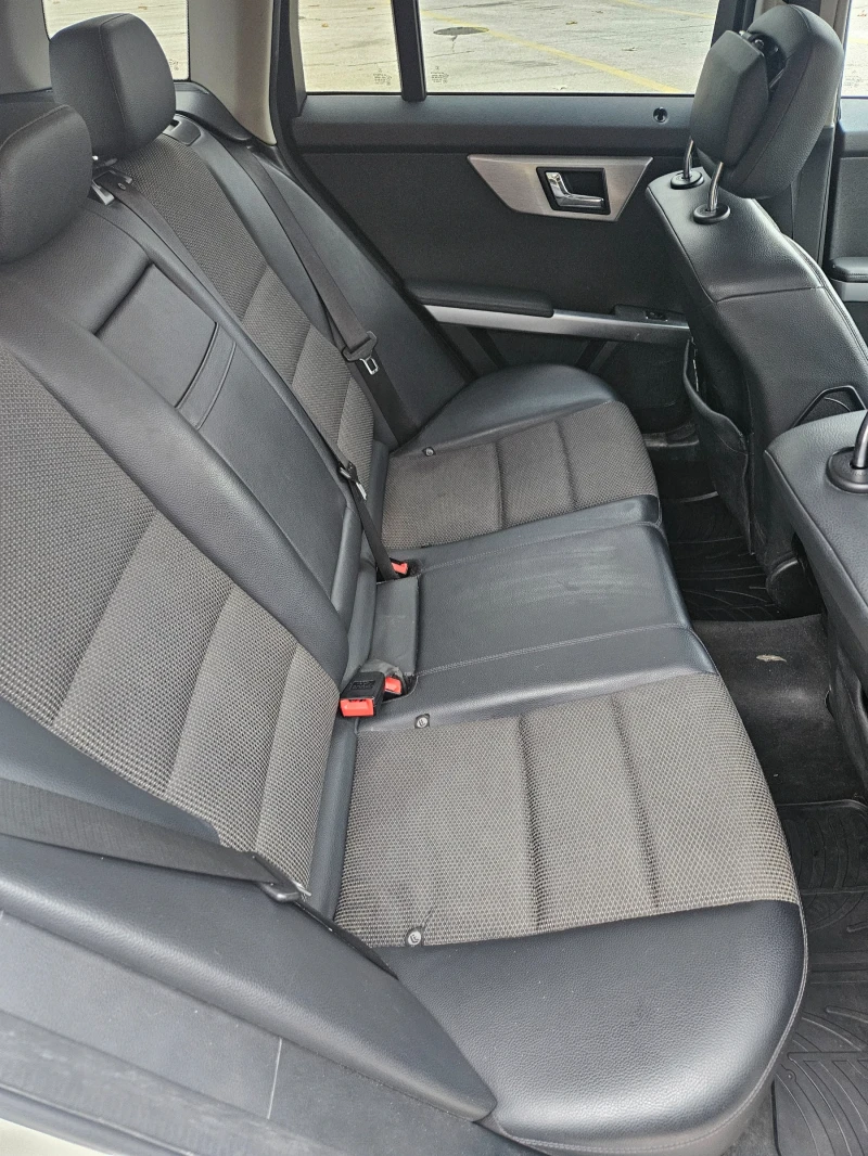 Mercedes-Benz CLK 350, снимка 8 - Автомобили и джипове - 53123275