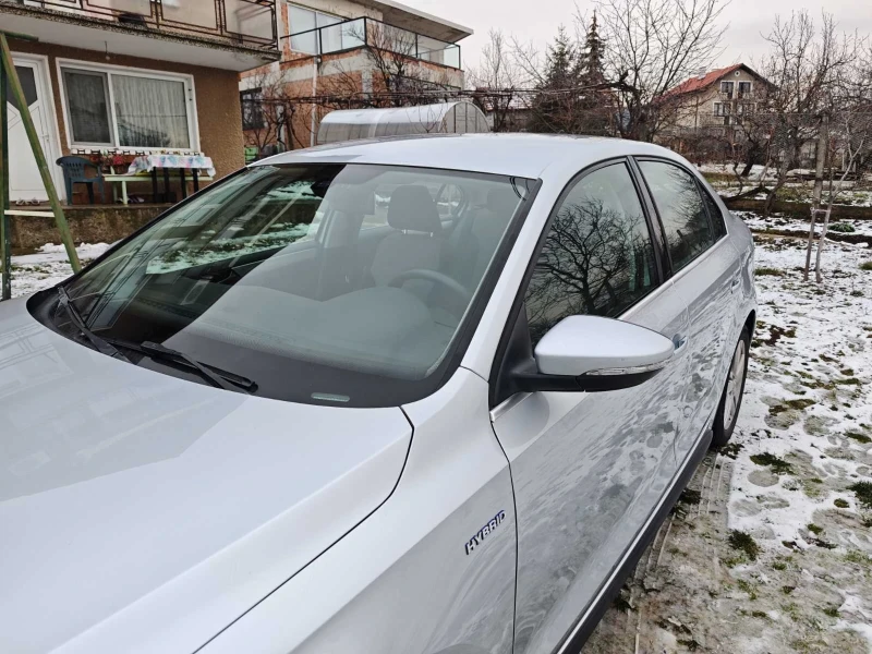 VW Jetta VW Jetta 1.4i Hybrid, снимка 9 - Автомобили и джипове - 53243549