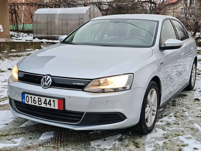 VW Jetta VW Jetta 1.4i Hybrid, снимка 2 - Автомобили и джипове - 53243549
