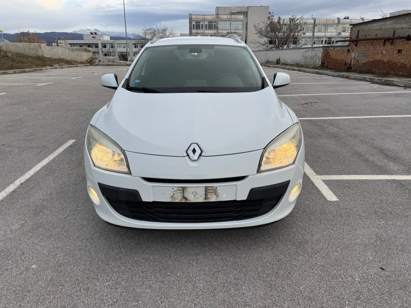 Renault Megane 1.5 DCI Avtomat, снимка 2 - Автомобили и джипове - 53341246