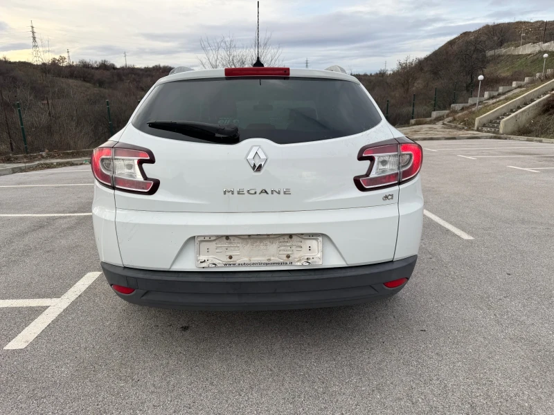 Renault Megane 1.5 DCI Avtomat, снимка 3 - Автомобили и джипове - 53341246