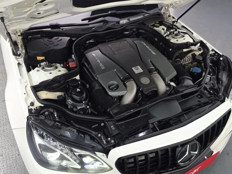 Mercedes-Benz E 63 AMG E63 AMG 4MATIC| 585к.с.| ВКЛ.ТЕХНОТЕСТ, снимка 6 - Автомобили и джипове - 55626108