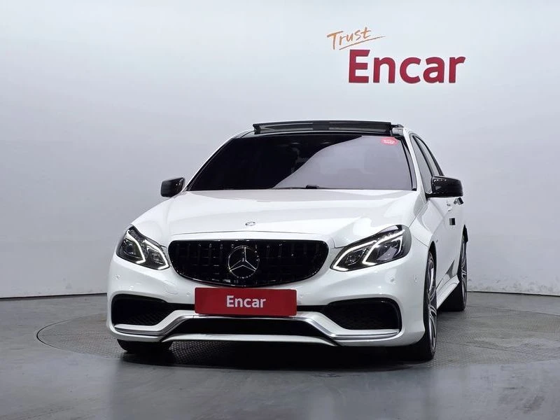 Mercedes-Benz E 63 AMG E63 AMG 4MATIC| 585к.с.| ВКЛ.ТЕХНОТЕСТ, снимка 3 - Автомобили и джипове - 55626108