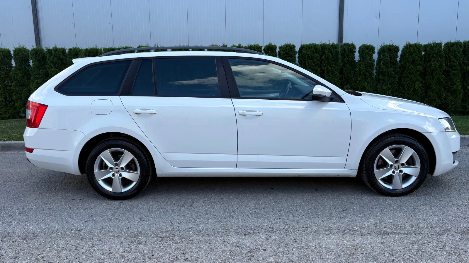 Skoda Octavia 2.0tdi- 4x4- 184kc. Швейцария, снимка 5 - Автомобили и джипове - 48527393