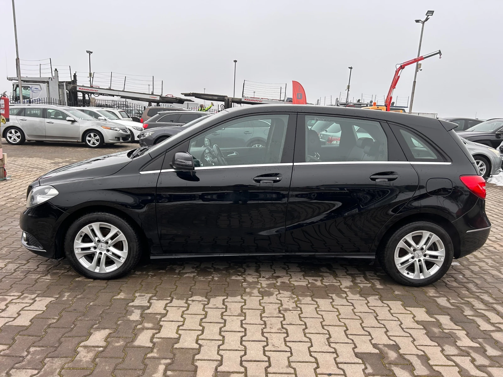 Mercedes-Benz B 200 CDI AVTOMAT/NAVI EURO 5 - изображение 9