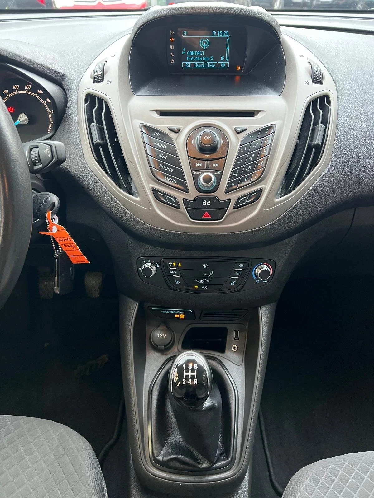 Ford Courier 1.5 TDCI  - изображение 7