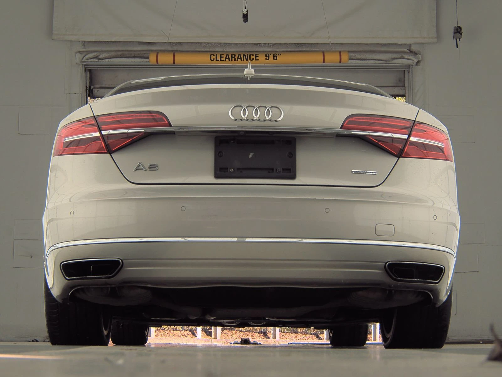 Audi A8 MATRIX* DISTRONIK* HEADUP* BOSE* МАСАЖ* ОБДУХ* 360 - изображение 7