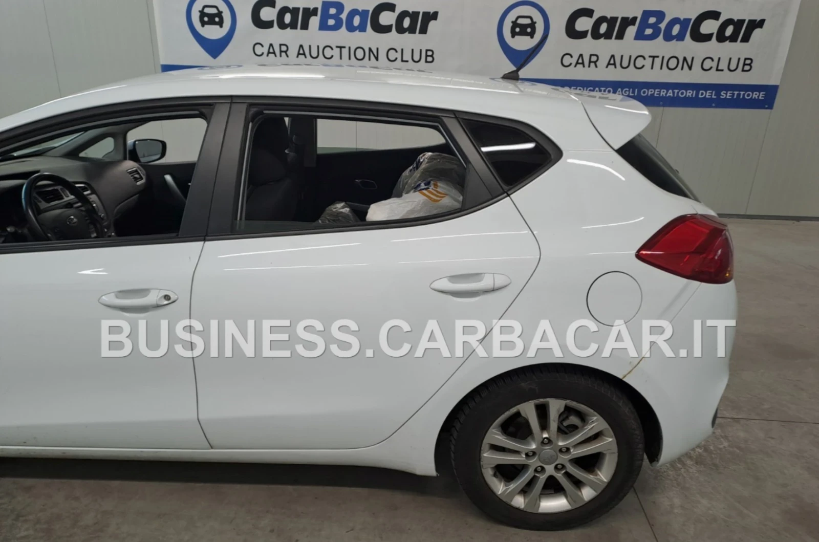 Kia Ceed 1.4 cvvt 128x.km Active - СЕРВ.ИСТОРИЯ ! - изображение 9