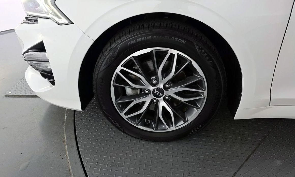 Kia K5 2.0 Noblesse * НАЙ-ДОБРА ЦЕНА В БЪЛГАРИЯ*  - изображение 5