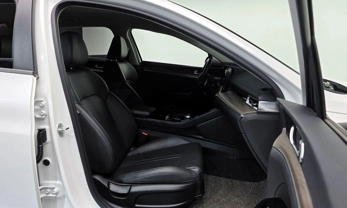 Kia K5 2.0 Noblesse * НАЙ-ДОБРА ЦЕНА В БЪЛГАРИЯ*  - изображение 10