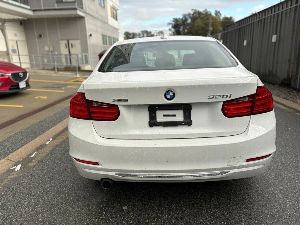 BMW 320 * 320i xDrive * CARFAX *    | Mobile.bg   6