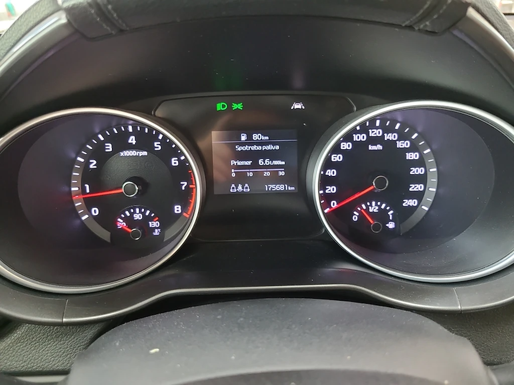 Kia Ceed 1.4i - изображение 7