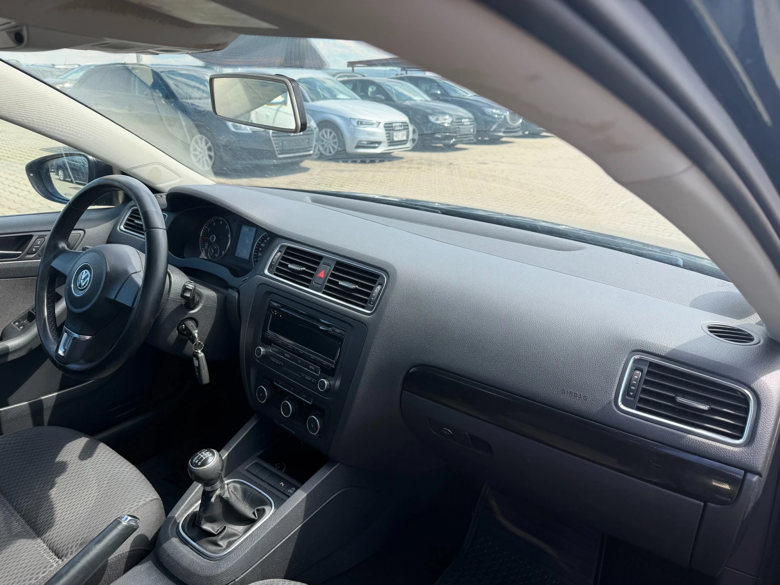 VW Jetta 1.2TSI EURO 5, снимка 11 - Автомобили и джипове - 53179401