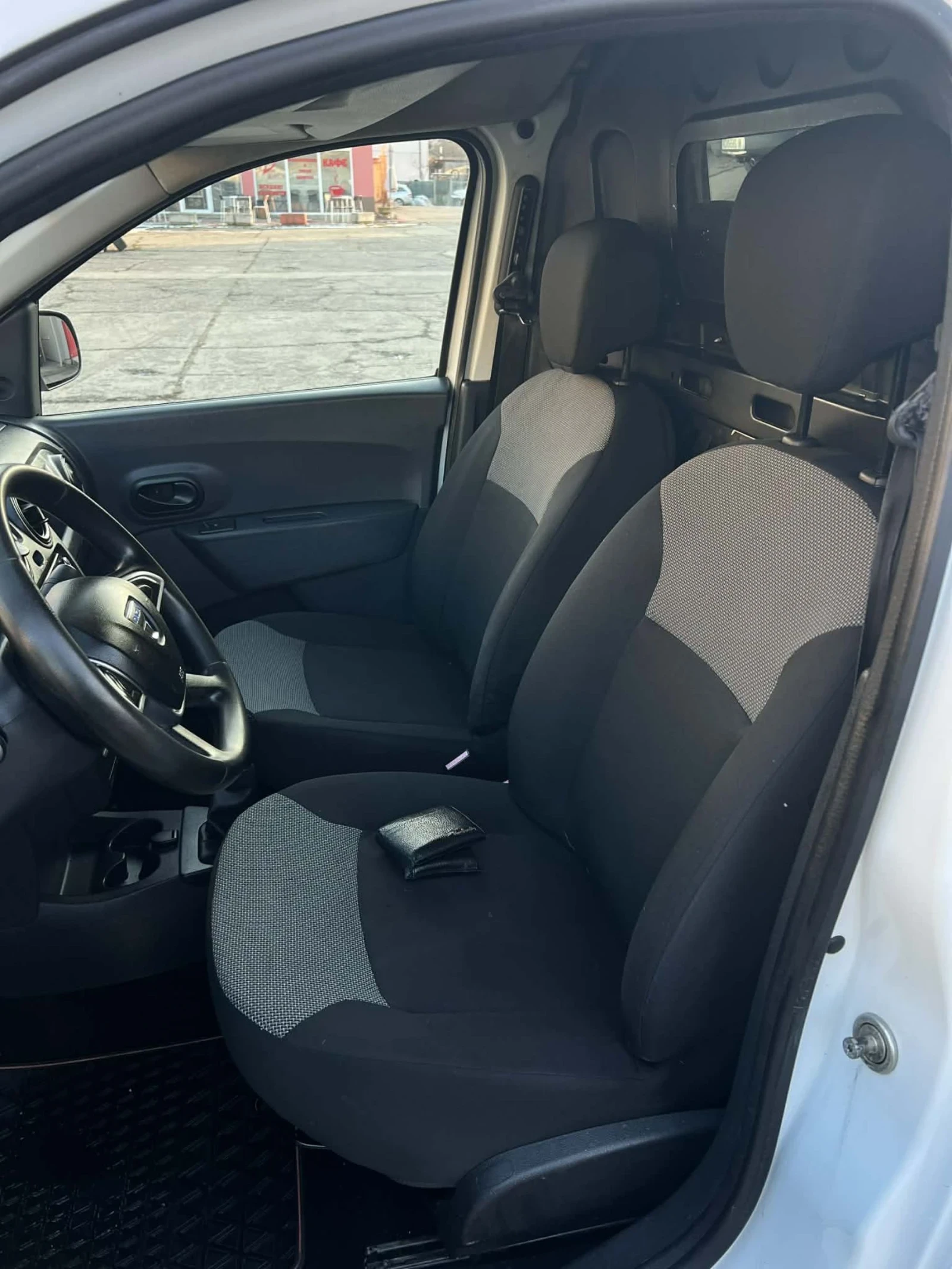 Dacia Dokker 1.6 ������ 4-���������  | Mobile.bg � ����������� 9