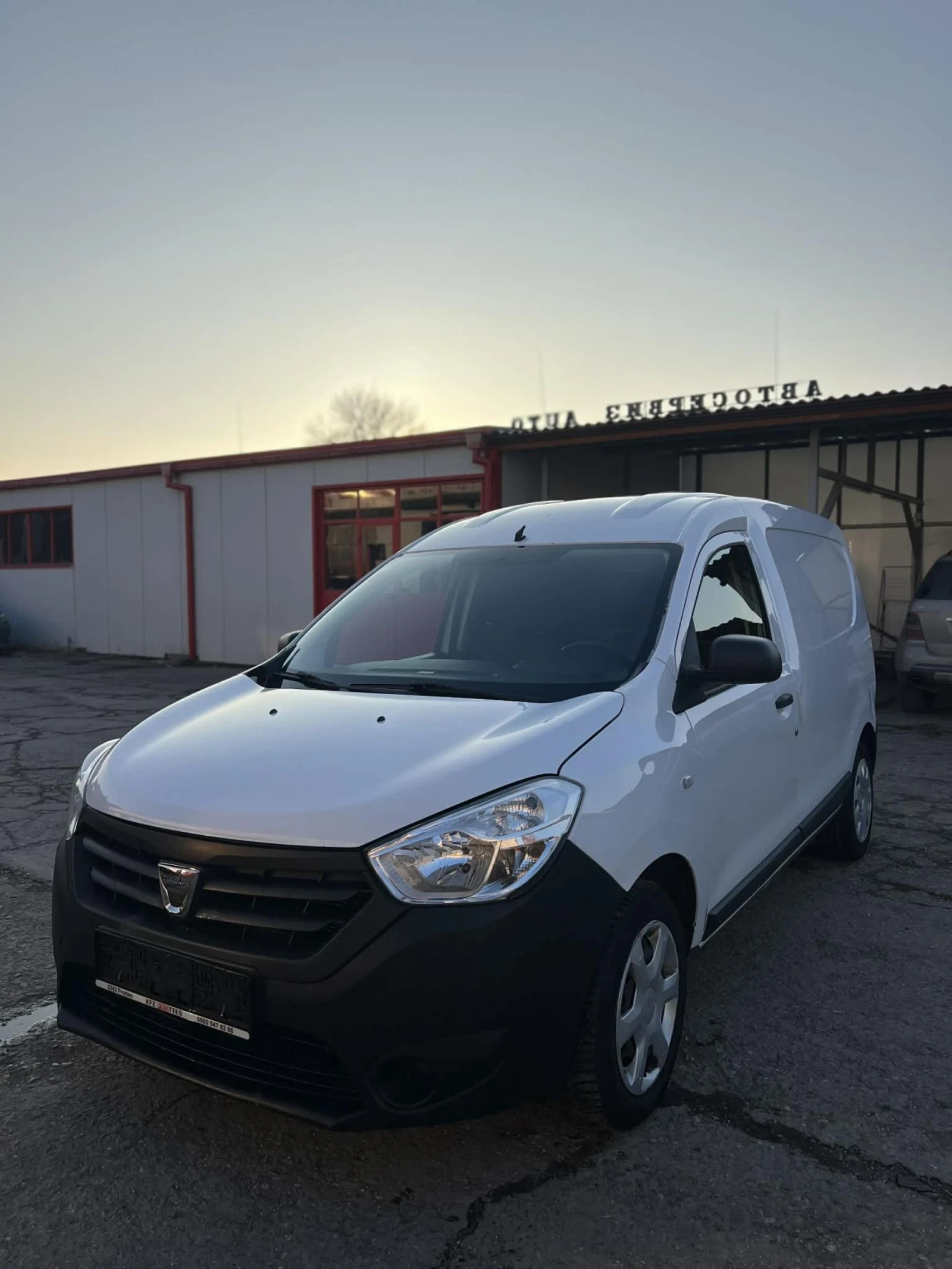 Dacia Dokker 1.6 ������ 4-���������  | Mobile.bg � ����������� 5