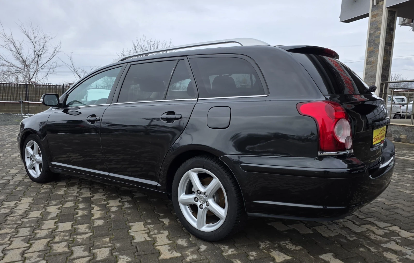 Toyota Avensis 2.2D4D 150kc  - изображение 4