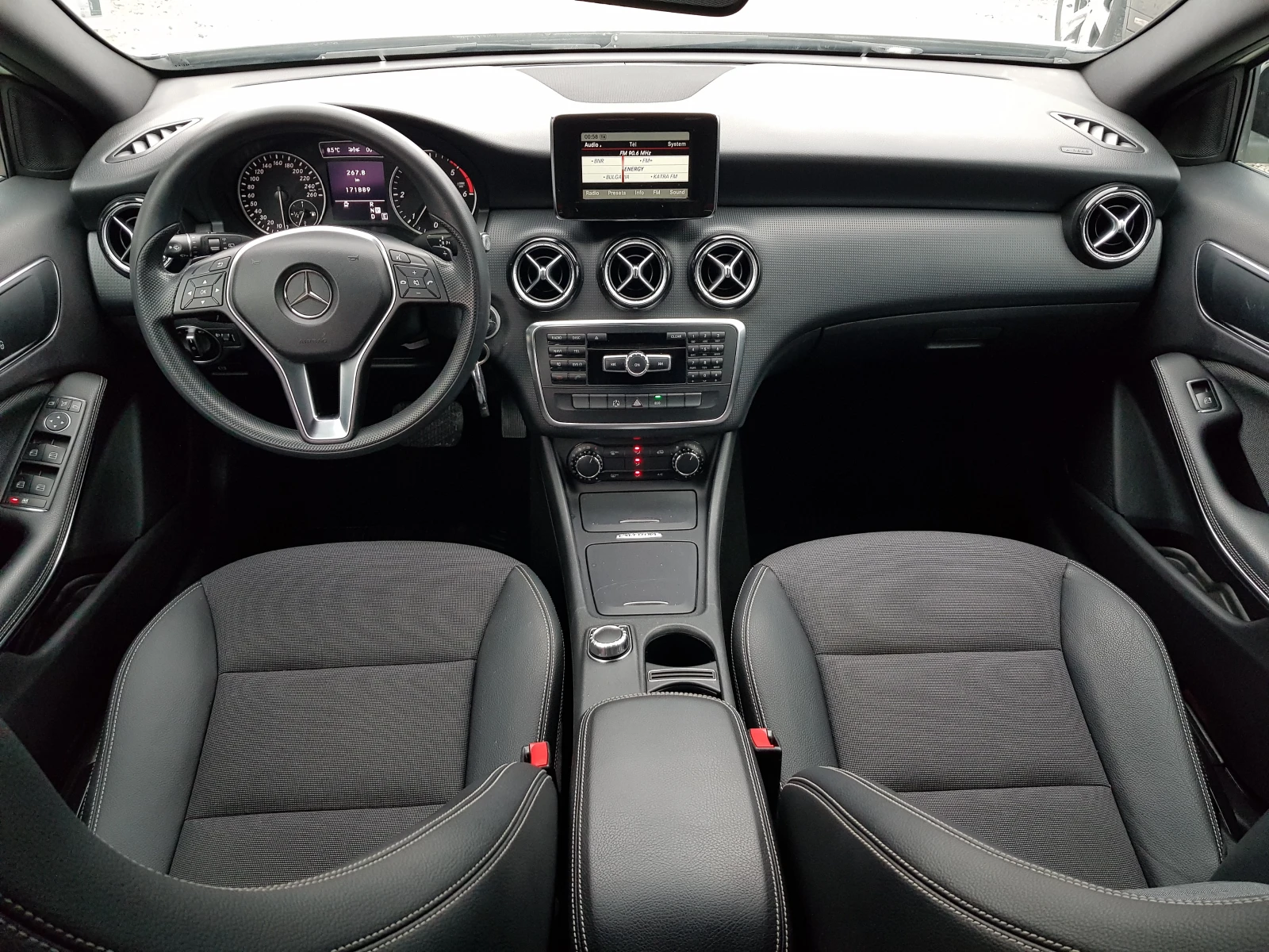 Mercedes-Benz A 180 CDI АВТОМАТИК ЛИЗИНГ, снимка 10 - Автомобили и джипове - 53915819