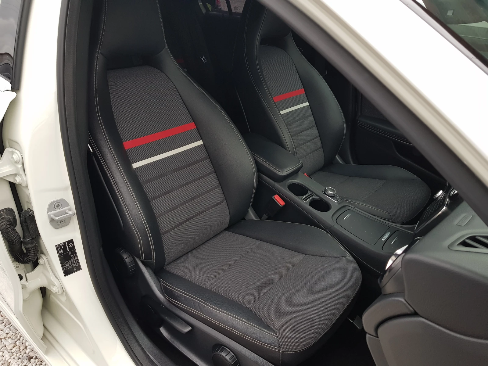 Mercedes-Benz A 180 CDI АВТОМАТИК ЛИЗИНГ, снимка 11 - Автомобили и джипове - 53915819