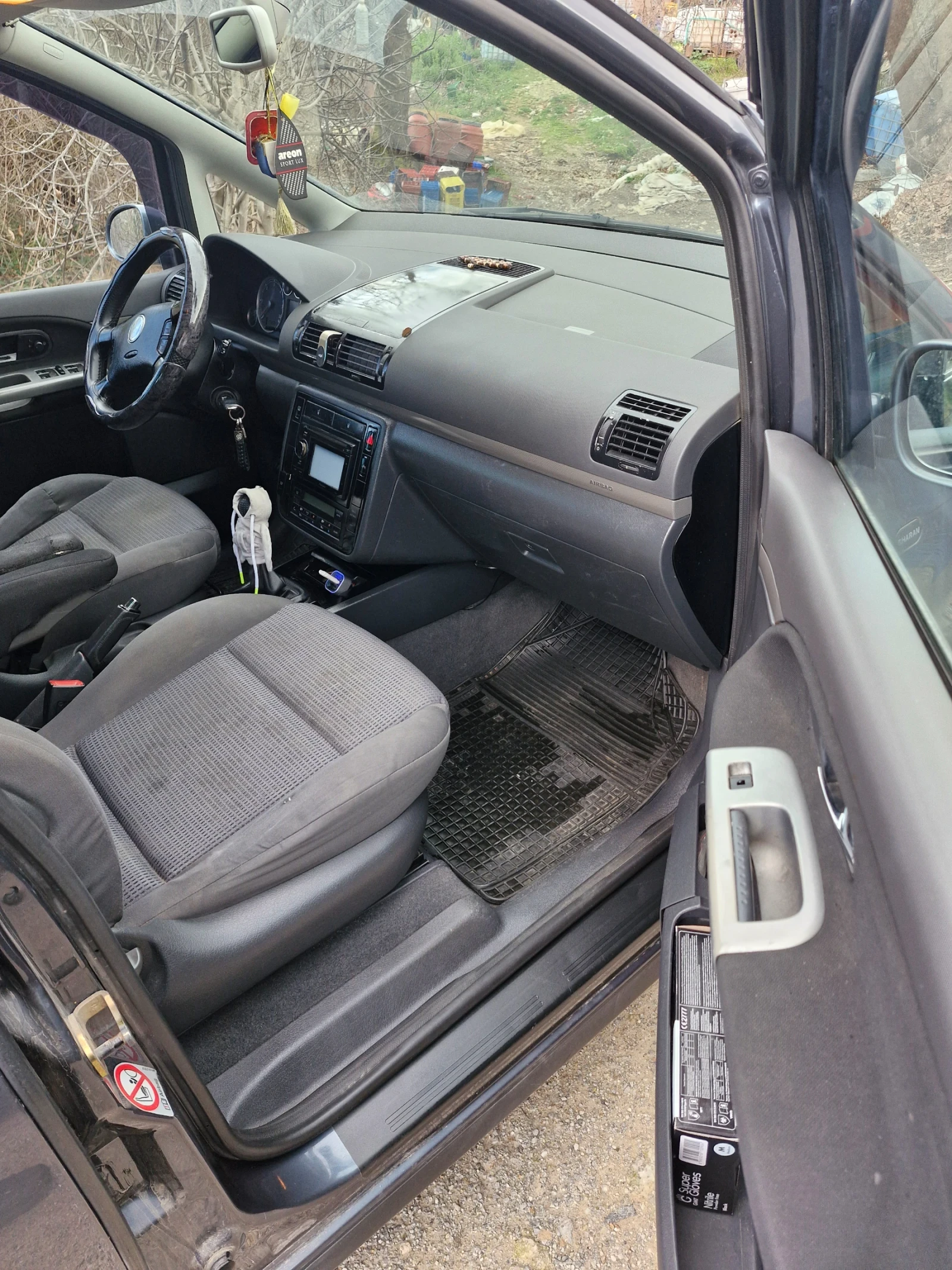 VW Sharan, снимка 3 - Автомобили и джипове - 54006151