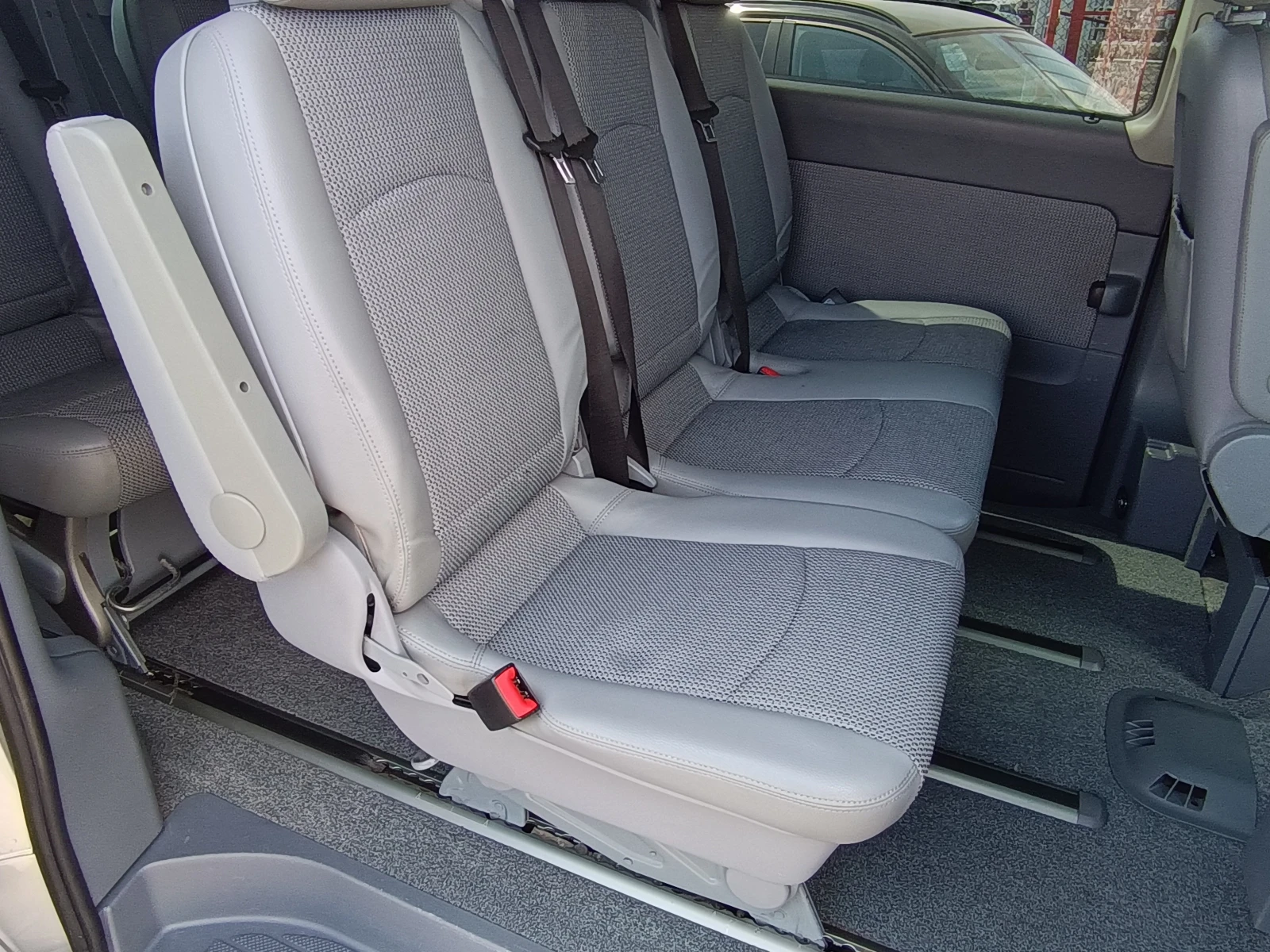 Mercedes-Benz Viano 3.0-204к.с.! 226хил.км !!! ШВЕЙЦАРИЯ !, снимка 14 - Автомобили и джипове - 54156191