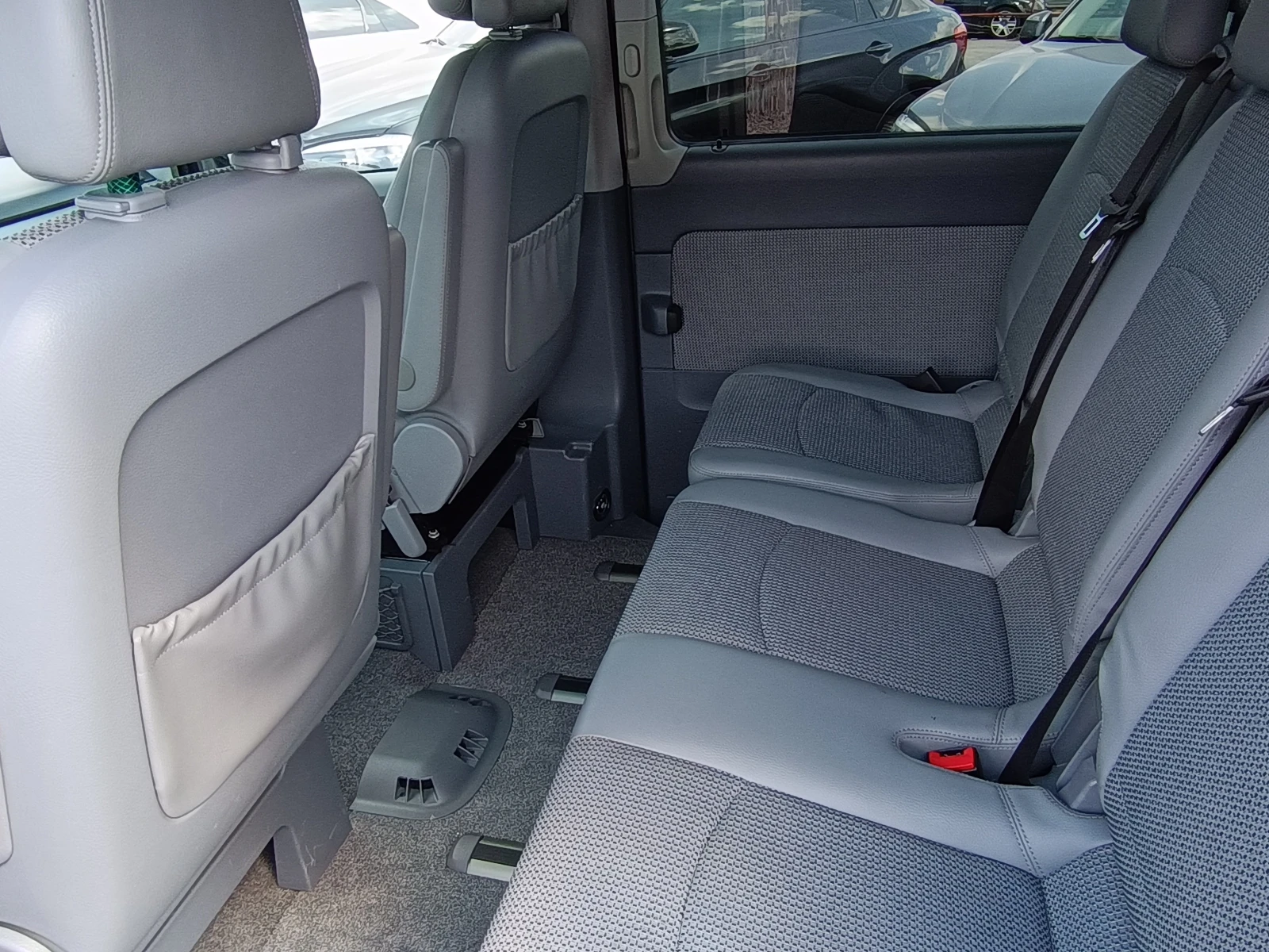 Mercedes-Benz Viano 3.0-204к.с.! 226хил.км !!! ШВЕЙЦАРИЯ !, снимка 10 - Автомобили и джипове - 54156191