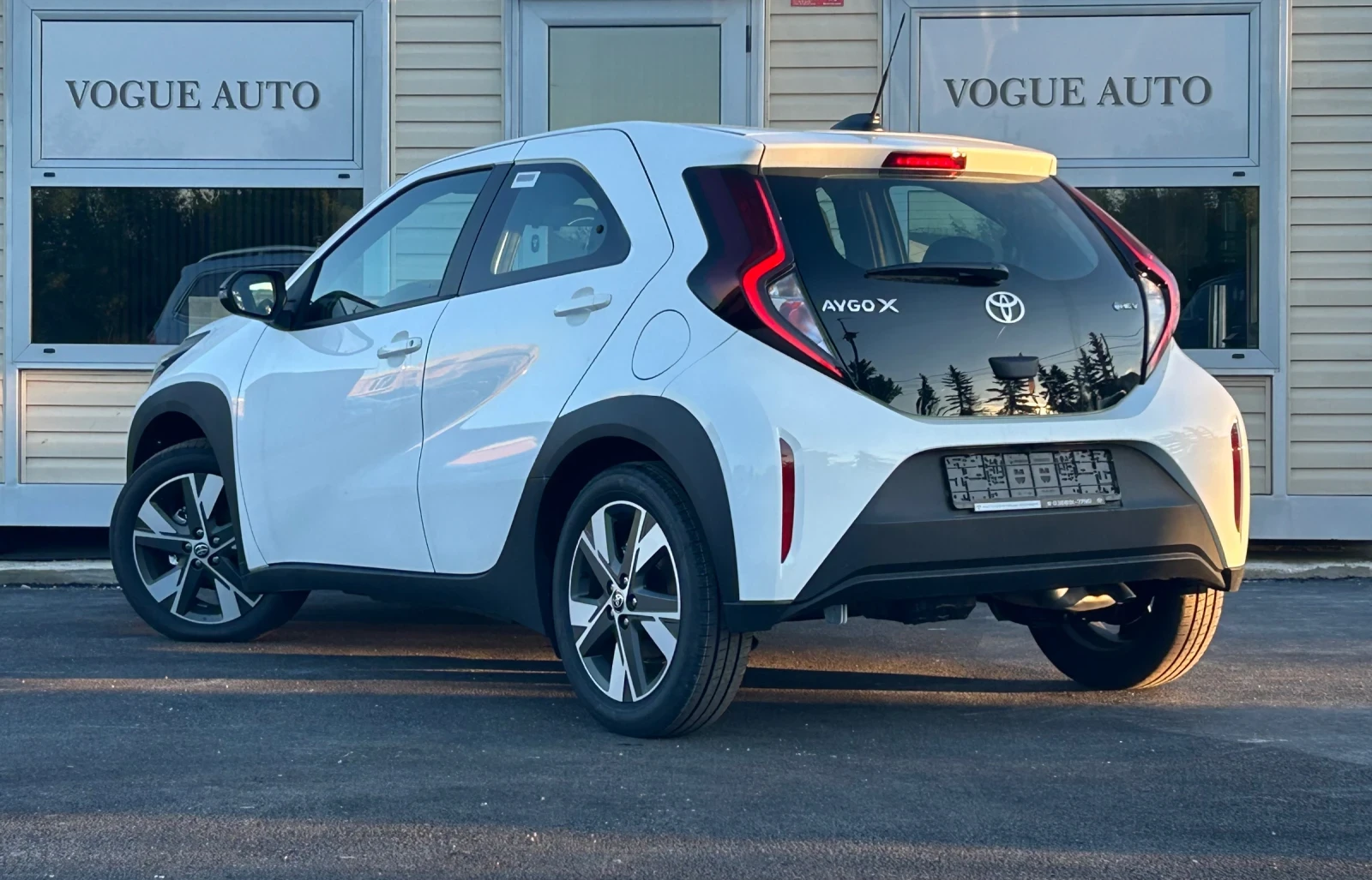 Toyota Aygo X* 1.5HEV* ФАБРИЧНО НОВ, снимка 4 - Автомобили и джипове - 54599409