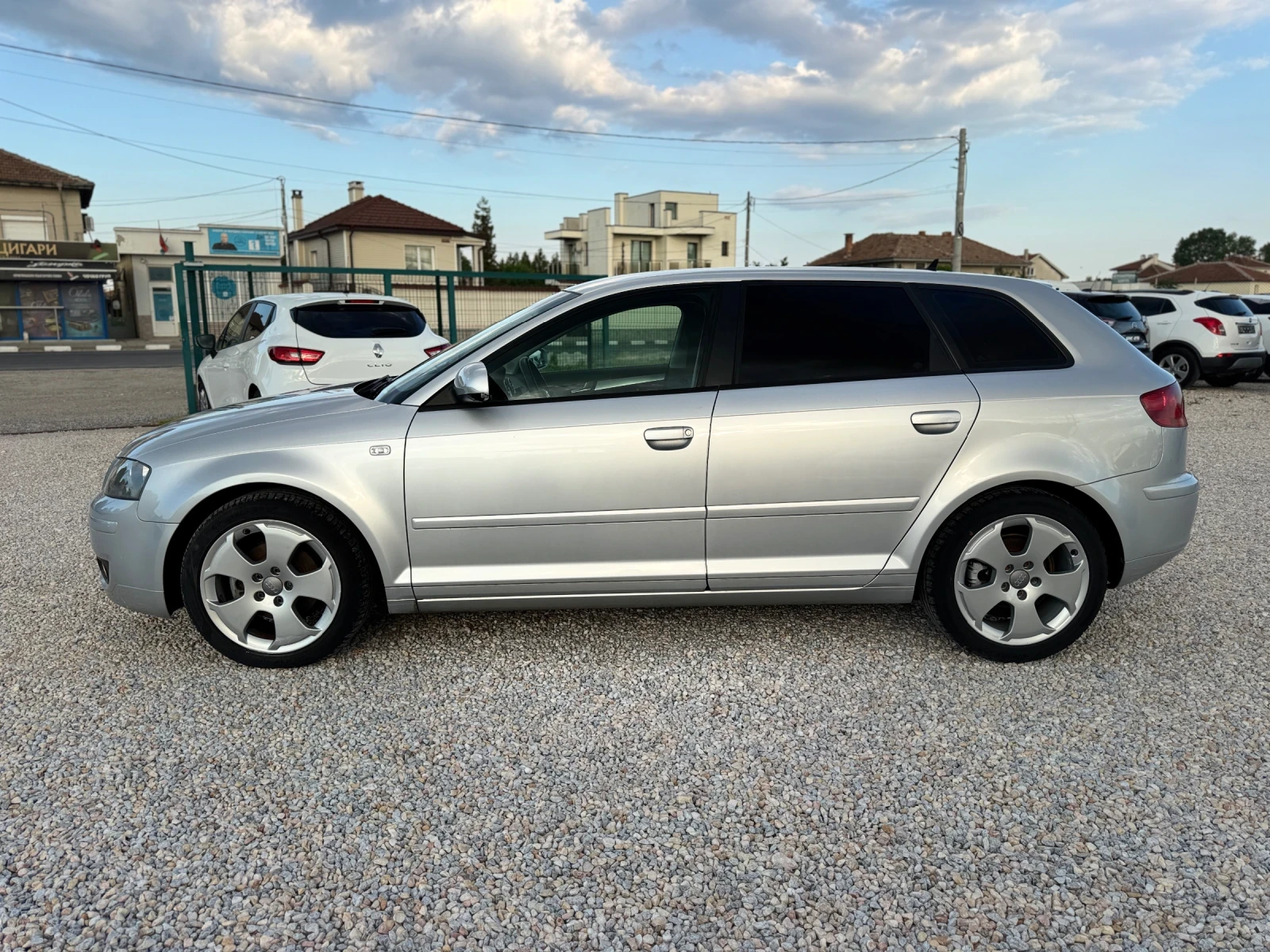 Audi A3 EXCLUSIVE* АВТОМАТИК* НАВИ* КОЖА* ПОДГРЕВ* , снимка 2 - Автомобили и джипове - 54684951