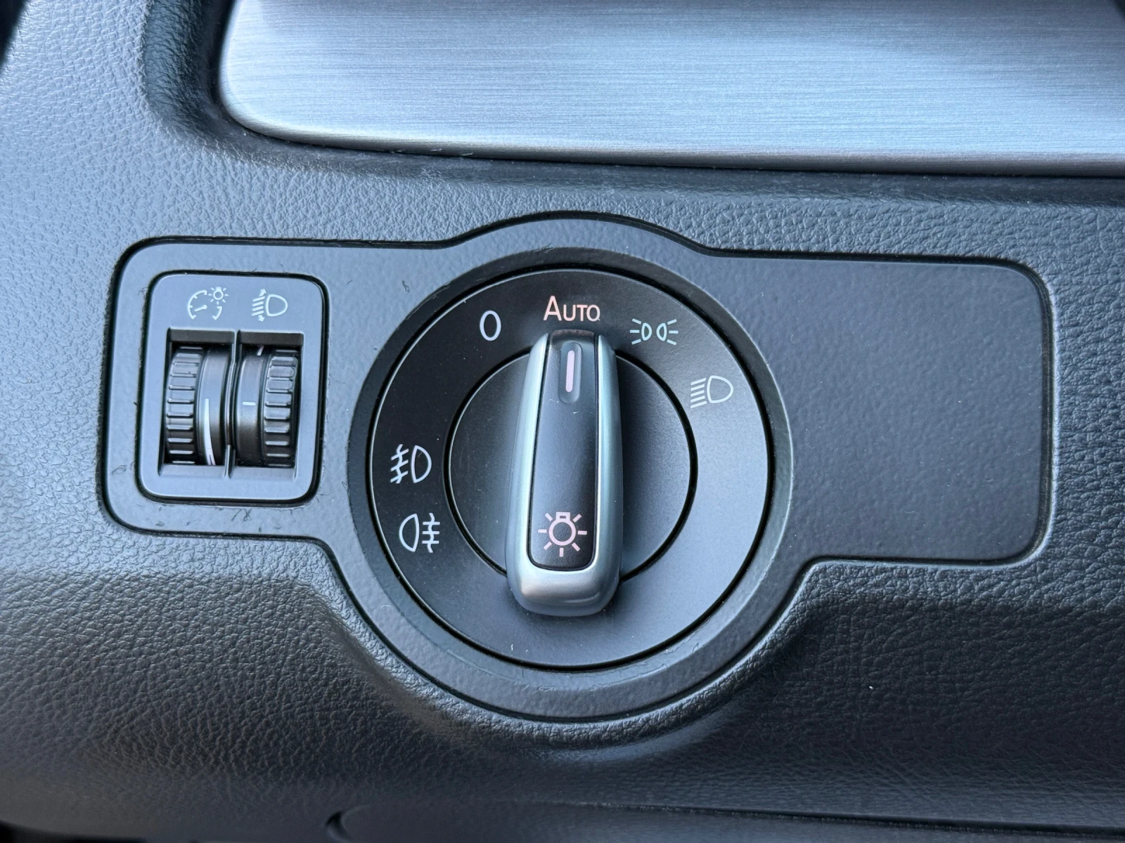 VW Passat 2.0TDI* 140k.c* EURO* 5* ITALIA , снимка 16 - Автомобили и джипове - 55285569