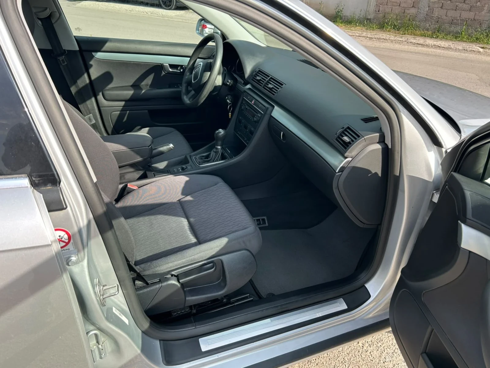 Audi A4 А4Б7 2.0 140кс. 171000км., снимка 10 - Автомобили и джипове - 55386581