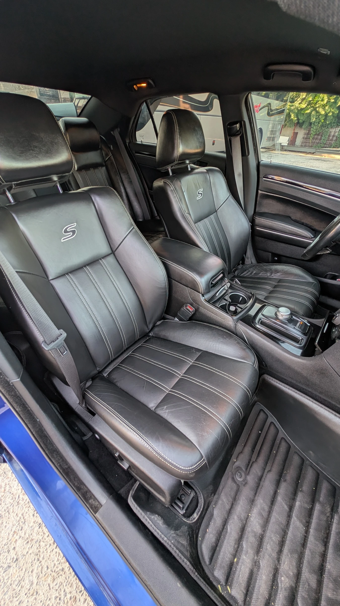 Chrysler 300c S RWD на ГАЗ, снимка 15 - Автомобили и джипове - 55467719