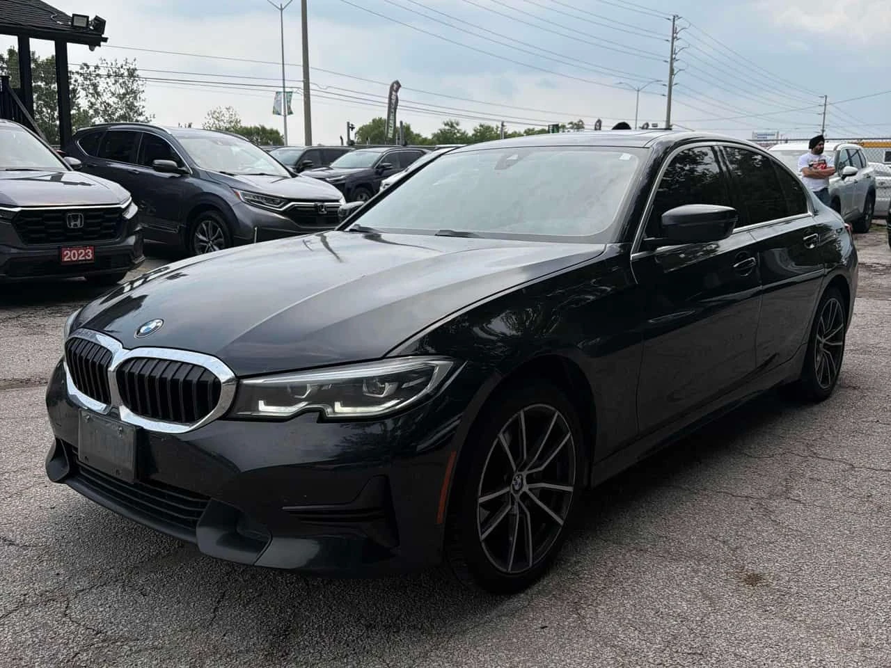 BMW 330 i xDrive * CARFAX* АВТОКРЕДИТ* 