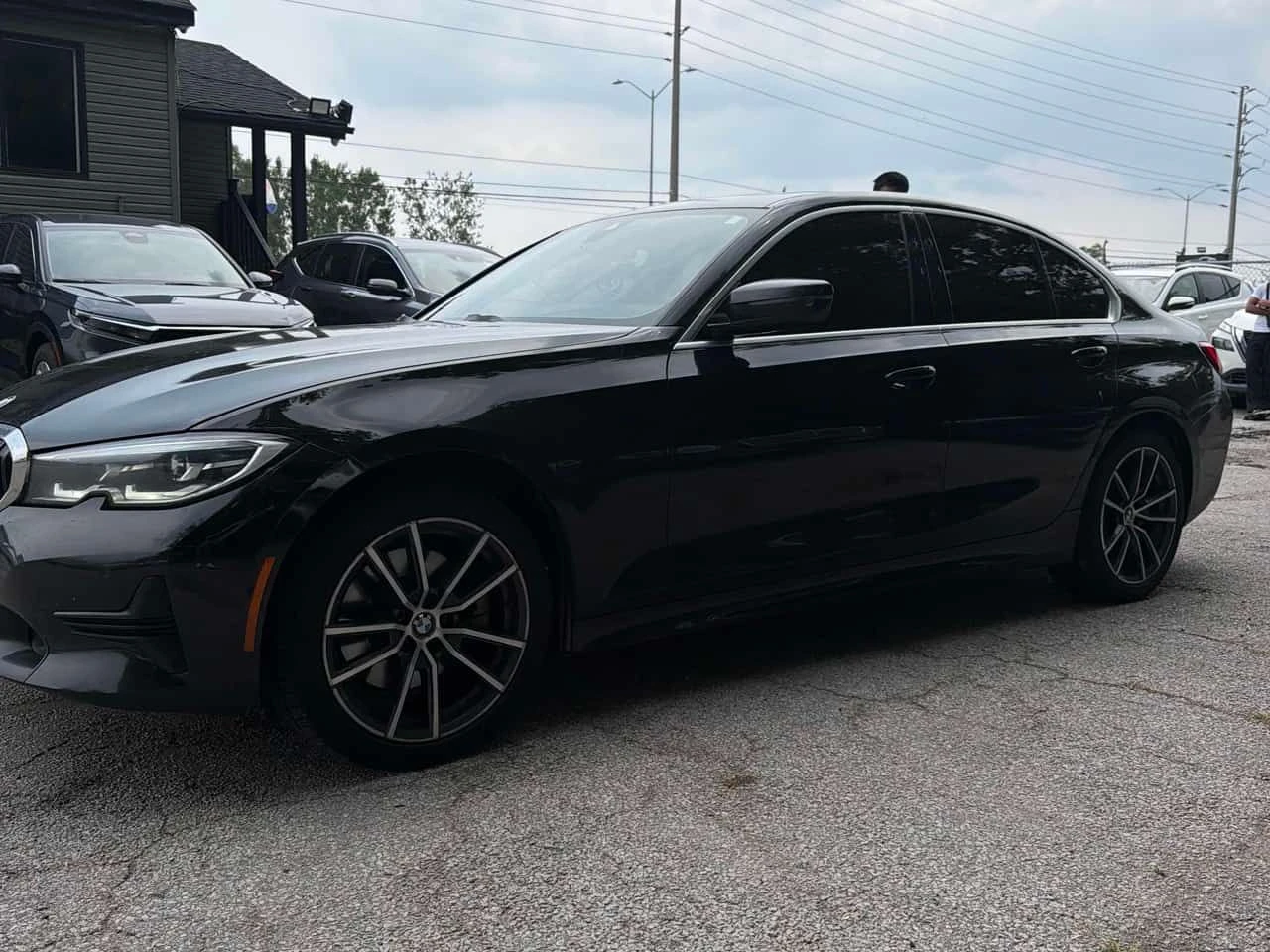 BMW 330 i xDrive * CARFAX* АВТОКРЕДИТ* , снимка 2 - Автомобили и джипове - 55512448