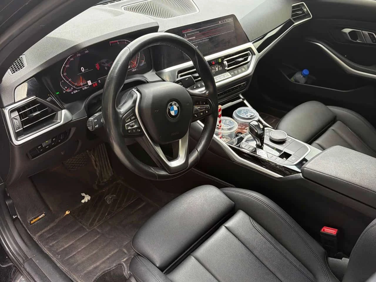 BMW 330 i xDrive * CARFAX* АВТОКРЕДИТ* , снимка 5 - Автомобили и джипове - 55512448